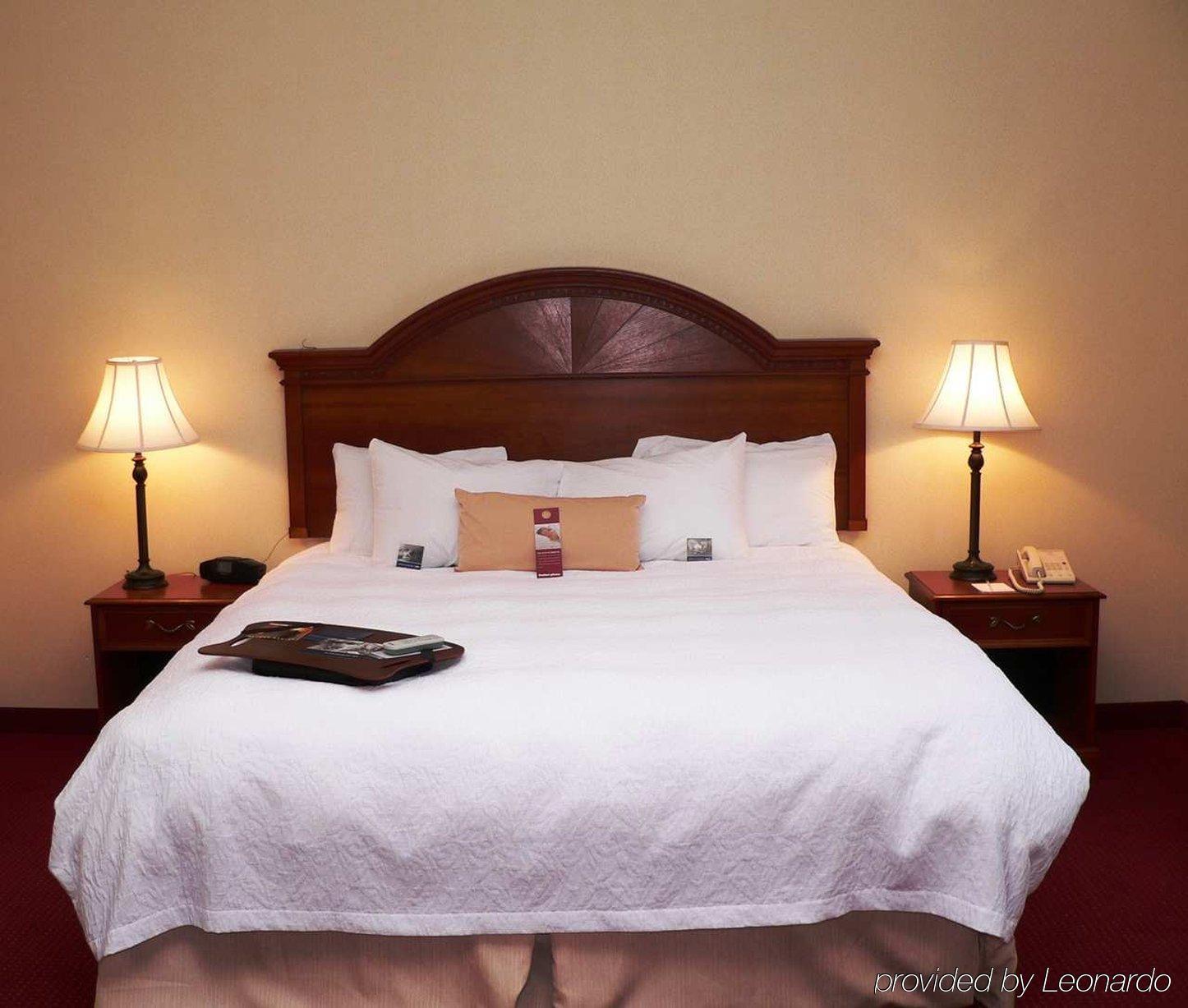 Hampton Inn Истон Номер фото