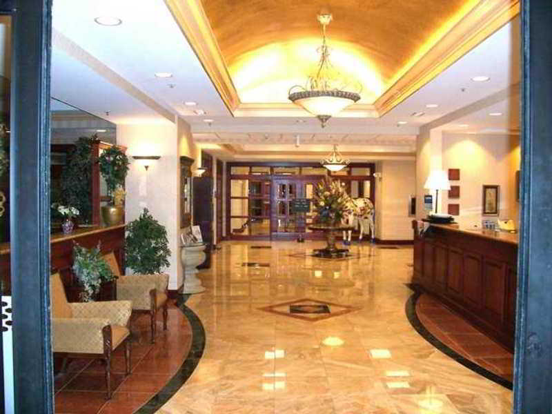 Hampton Inn Истон Интерьер фото