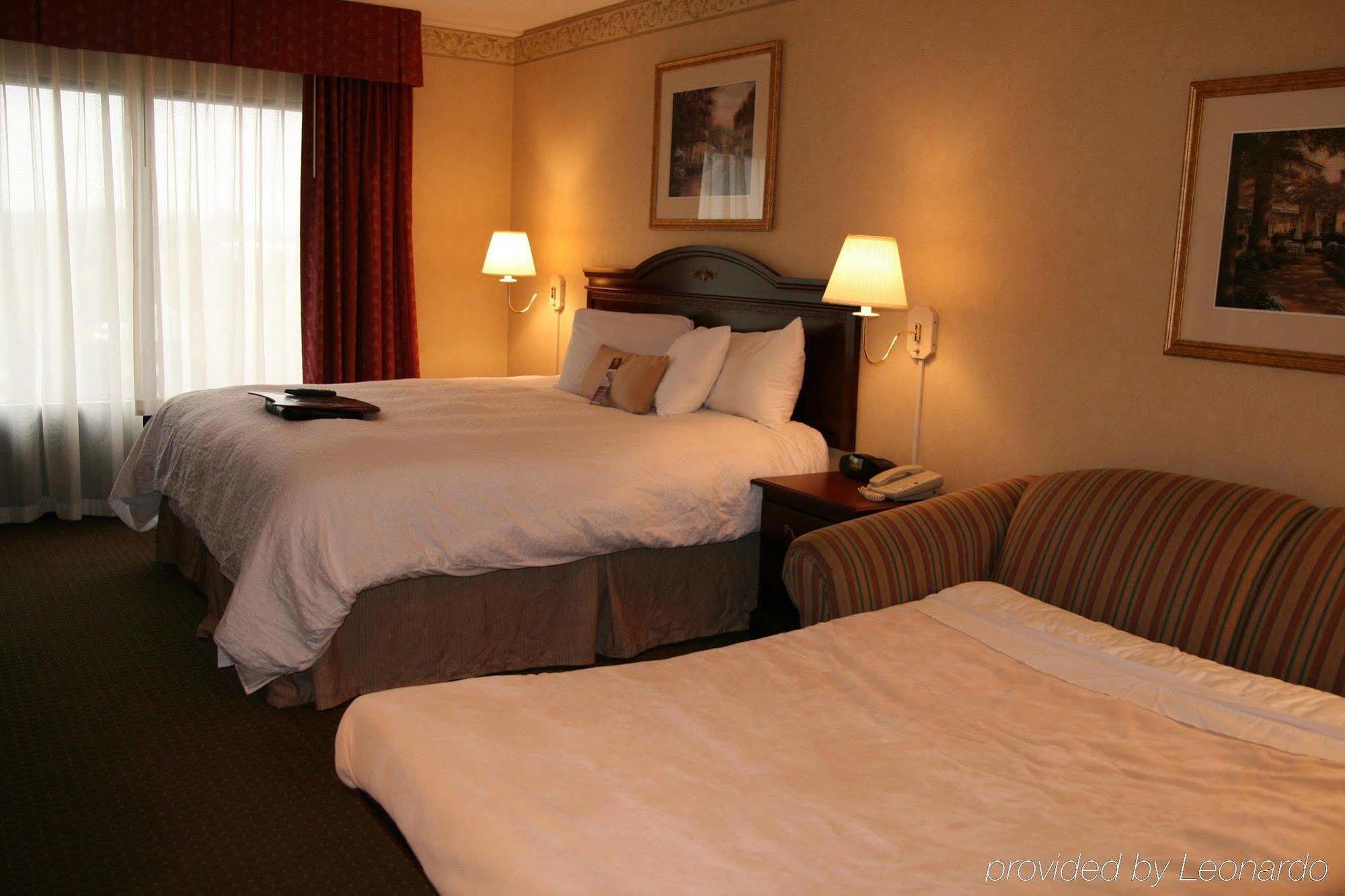 Hampton Inn Истон Номер фото